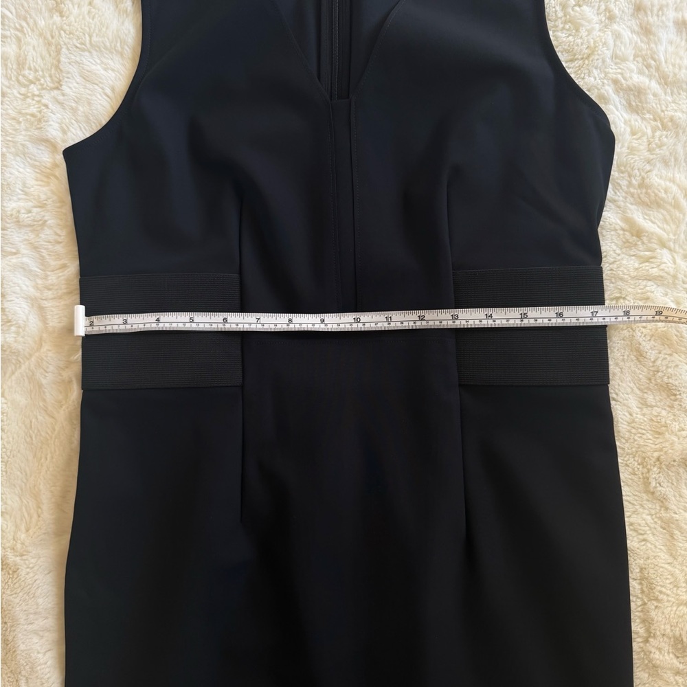 ANN TAYLOR BLACK V-NECK SHEATH DRESS SIDE PANELS SIZE 8 - Picture 6 of 8